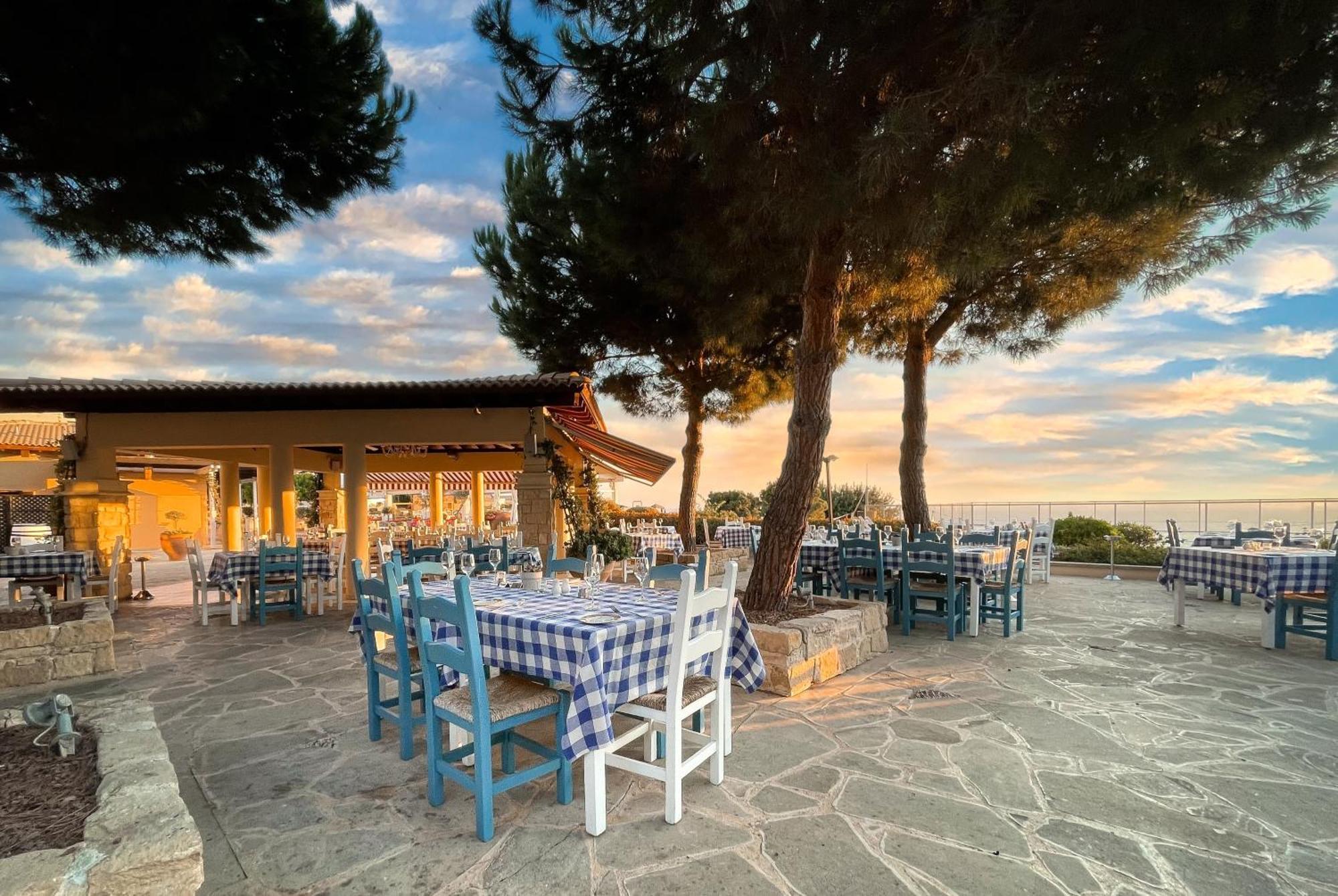 2 Bedroom Apartment Chloe With Communal Pool, Aphrodite Hills Resort Κούκλια Εξωτερικό φωτογραφία