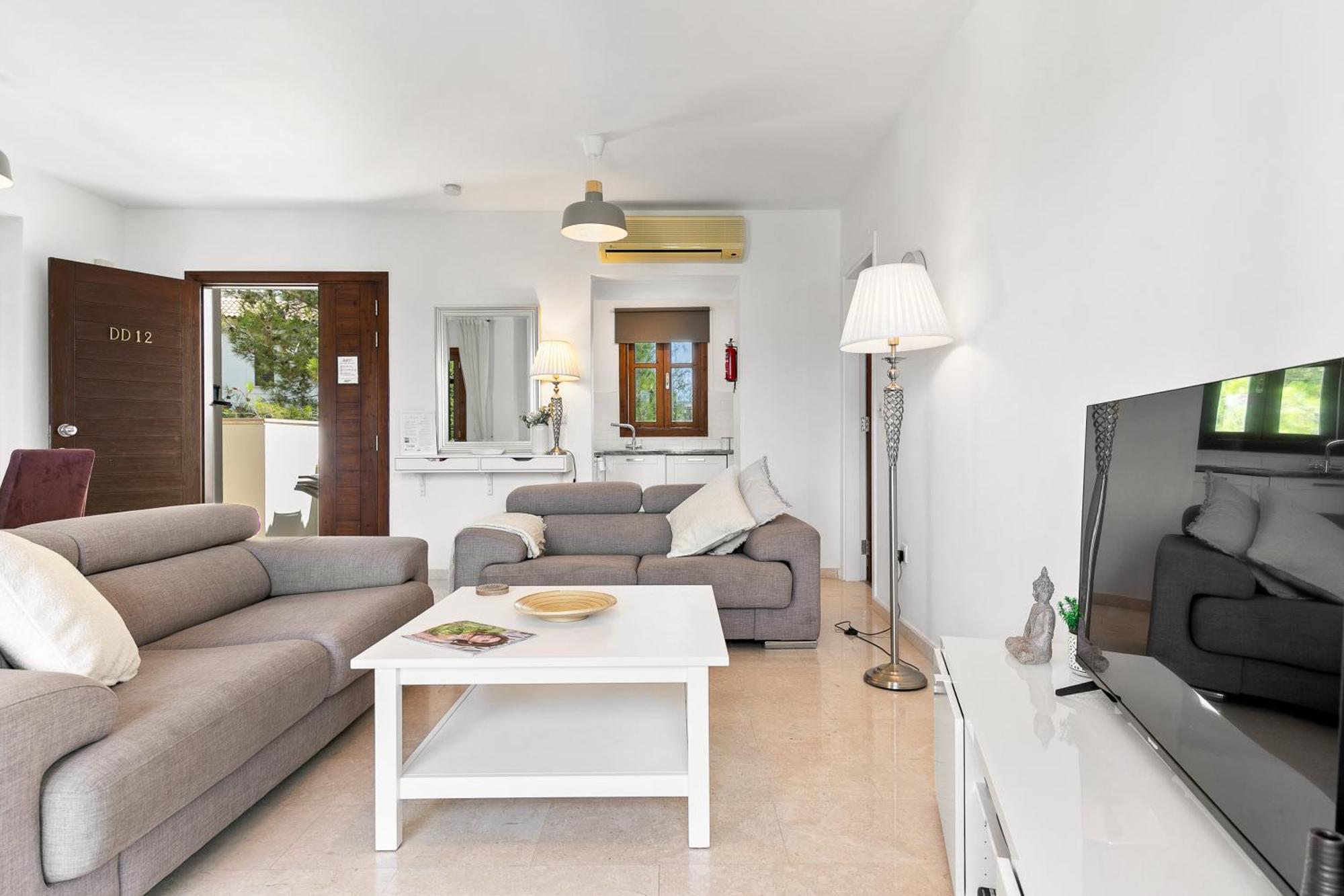 2 Bedroom Apartment Chloe With Communal Pool, Aphrodite Hills Resort Κούκλια Εξωτερικό φωτογραφία